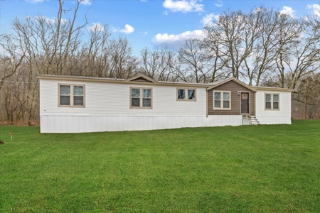 Country Home for Sale in Giles County, Tennessee - image 3