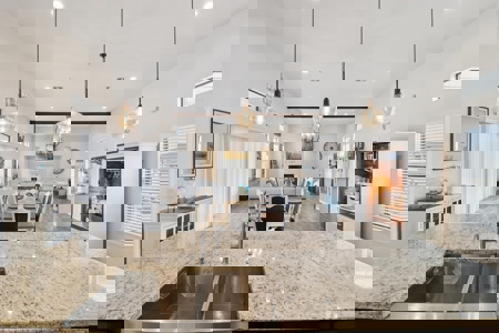 Country Living - Close to Town - image 12