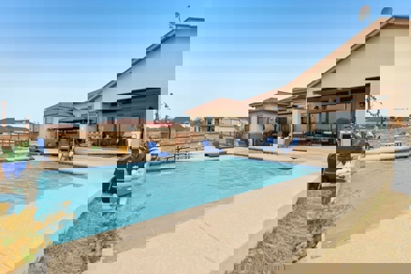 Country Living - Close to Town - image 32