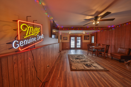 Dead-End Road 14-Acre Valley Estate with Dual Living Quarters - image 11