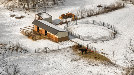 Dead-End Road 14-Acre Valley Estate with Dual Living Quarters - image 43