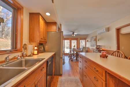 Dead-End Road 14-Acre Valley Estate with Dual Living Quarters - image 14