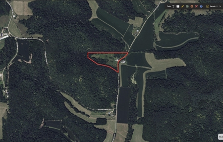 Dead-End Road 14-Acre Valley Estate with Dual Living Quarters - image 48