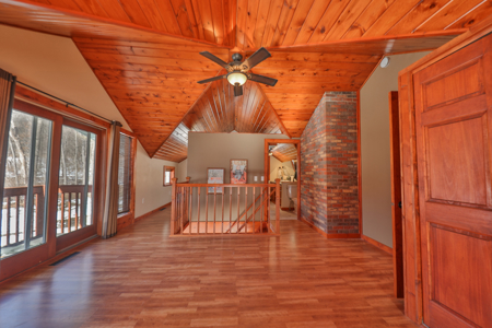 Dead-End Road 14-Acre Valley Estate with Dual Living Quarters - image 32