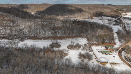 Dead-End Road 14-Acre Valley Estate with Dual Living Quarters - image 6