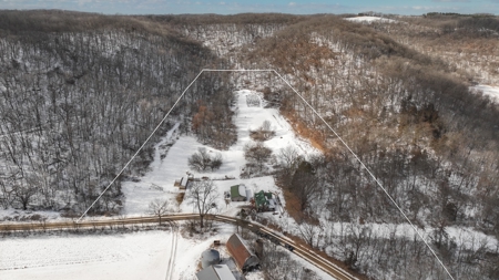 Dead-End Road 14-Acre Valley Estate with Dual Living Quarters - image 3