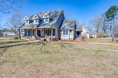 Country Home for Sale in Lewis County, Tennessee - image 2