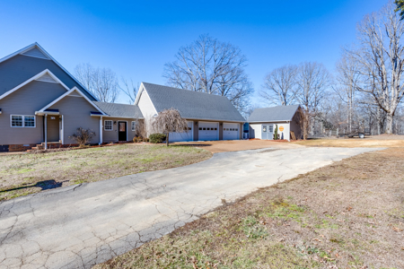 Country Home for Sale in Lewis County, Tennessee - image 45