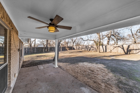 Beautiful home located at 4339 Blackwell Street in Waco, Texas - image 27