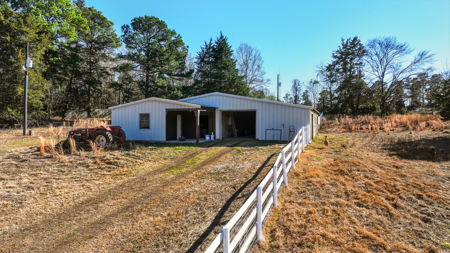 House with land for sale Hallsville ISD - image 42