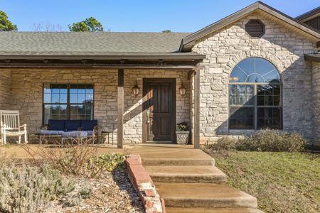 House with land for sale Hallsville ISD - image 6