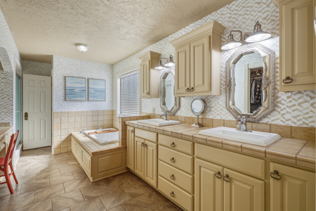 House with land for sale Hallsville ISD - image 29