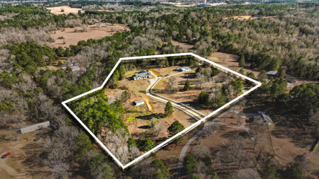 House with land for sale Hallsville ISD - image 50