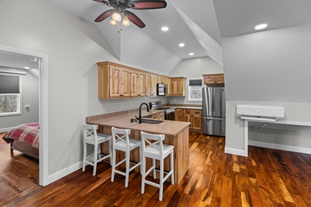 Custom 3 Story Home on 146.93 Acres in Grainger County - image 9