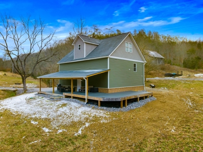 Custom 3 Story Home on 146.93 Acres in Grainger County - image 3