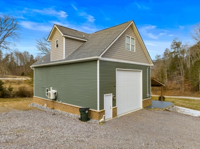 Custom 3 Story Home on 146.93 Acres in Grainger County - image 4