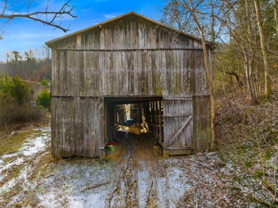 Custom 3 Story Home on 146.93 Acres in Grainger County - image 34