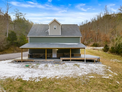 Custom 3 Story Home on 146.93 Acres in Grainger County - image 2