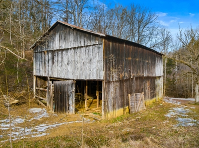 Custom 3 Story Home on 146.93 Acres in Grainger County - image 33