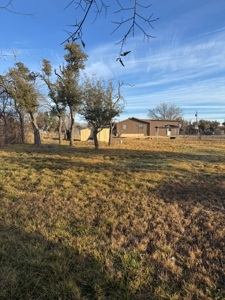 Solid 3-bedroom home in Harper — hard to find, easy to own. - image 43
