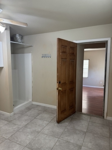 Solid 3-bedroom home in Harper — hard to find, easy to own. - image 40