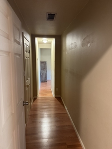Solid 3-bedroom home in Harper — hard to find, easy to own. - image 22