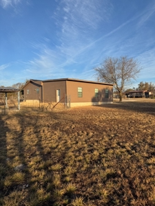 Solid 3-bedroom home in Harper — hard to find, easy to own. - image 3