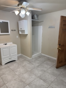 Solid 3-bedroom home in Harper — hard to find, easy to own. - image 37