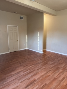 Solid 3-bedroom home in Harper — hard to find, easy to own. - image 30