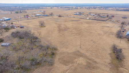 Amazing 5+ Acre-Unrestricted Land in Millsap Texas - image 18