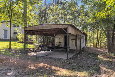 East TX Lakefront Home for Sale with Boathouse on Lake Tyler - image 14