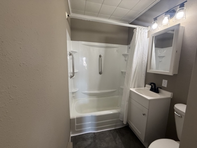 Two Bedroom One Bath Home In Bethany - image 13