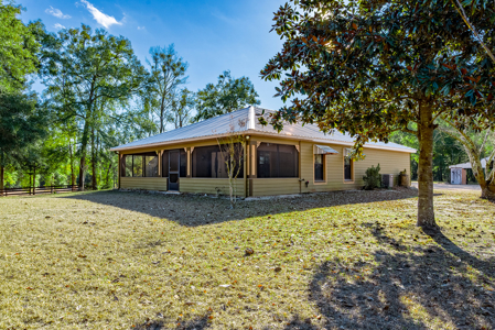 2 Bedroom Home on 10 Acres in Bell, FL For Sale - image 2