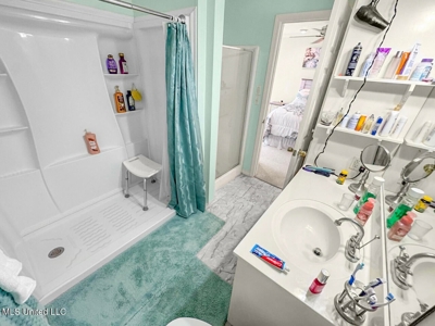 Lake St. John Waterfront Home - The Point - image 17