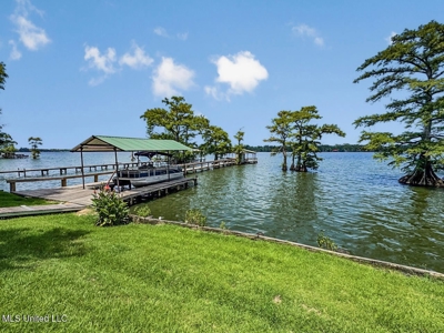 Lake St. John Waterfront Home - The Point - image 21