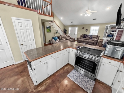 Lake St. John Waterfront Home - The Point - image 10