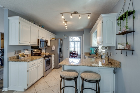 Country Home for Sale in Maury County, Tennessee - image 12