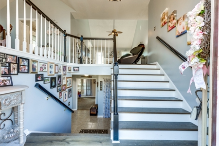 Country Home for Sale in Maury County, Tennessee - image 3