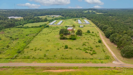4 House Breeder Farm For Sale in Center, Tx - image 17