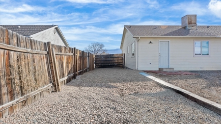 Spacious 3-Bedroom Home with RV Parking, Privacy Fence - image 20