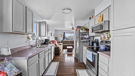 Spacious 3-Bedroom Home with RV Parking, Privacy Fence - image 5