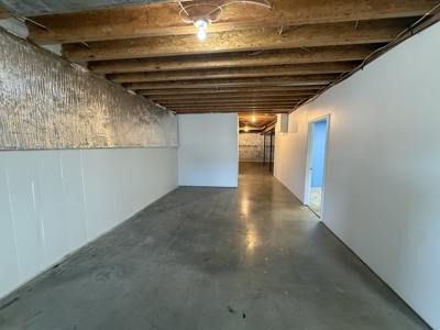 Large Home in Quiet Neighborhood in Bethany, MO - image 21