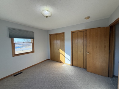 Large Home in Quiet Neighborhood in Bethany, MO - image 33