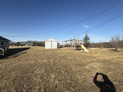 Large Home in Quiet Neighborhood in Bethany, MO - image 36