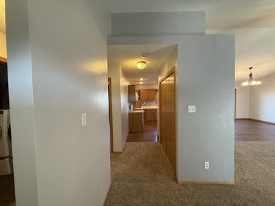 Large Home in Quiet Neighborhood in Bethany, MO - image 10