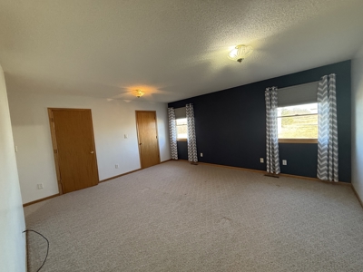 Large Home in Quiet Neighborhood in Bethany, MO - image 11