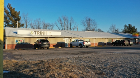 Commercial/Investment Opportunity for Sale in Salem, Missouri - image 9