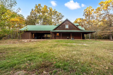 East Texas Ranch with Log Home and Timberland - image 8