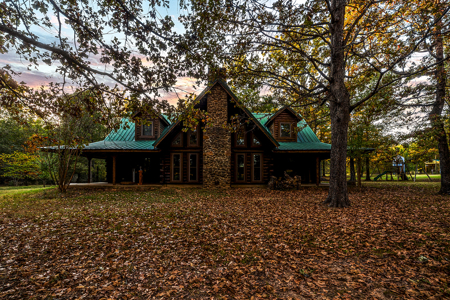 East Texas Ranch with Log Home and Timberland - image 3