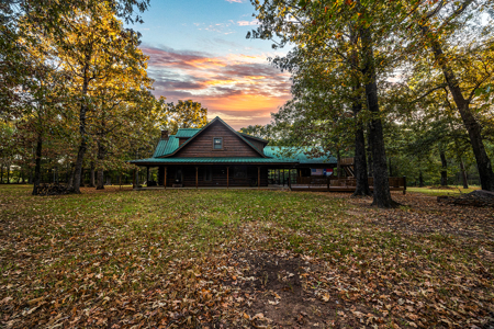 East Texas Ranch with Log Home and Timberland - image 4